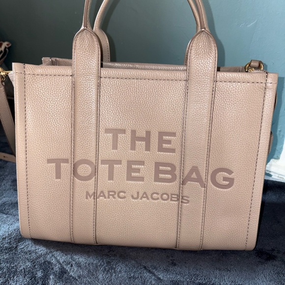 Marc Jacobs - THE LEATHER MEDIUM TOTE BAG - Picture 3 of 12